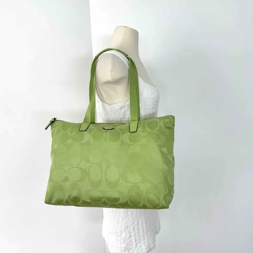 Coach Signature Nylon Packable Tote Bag Removable Pouch Lime Green Overnight - Picture 3 of 15